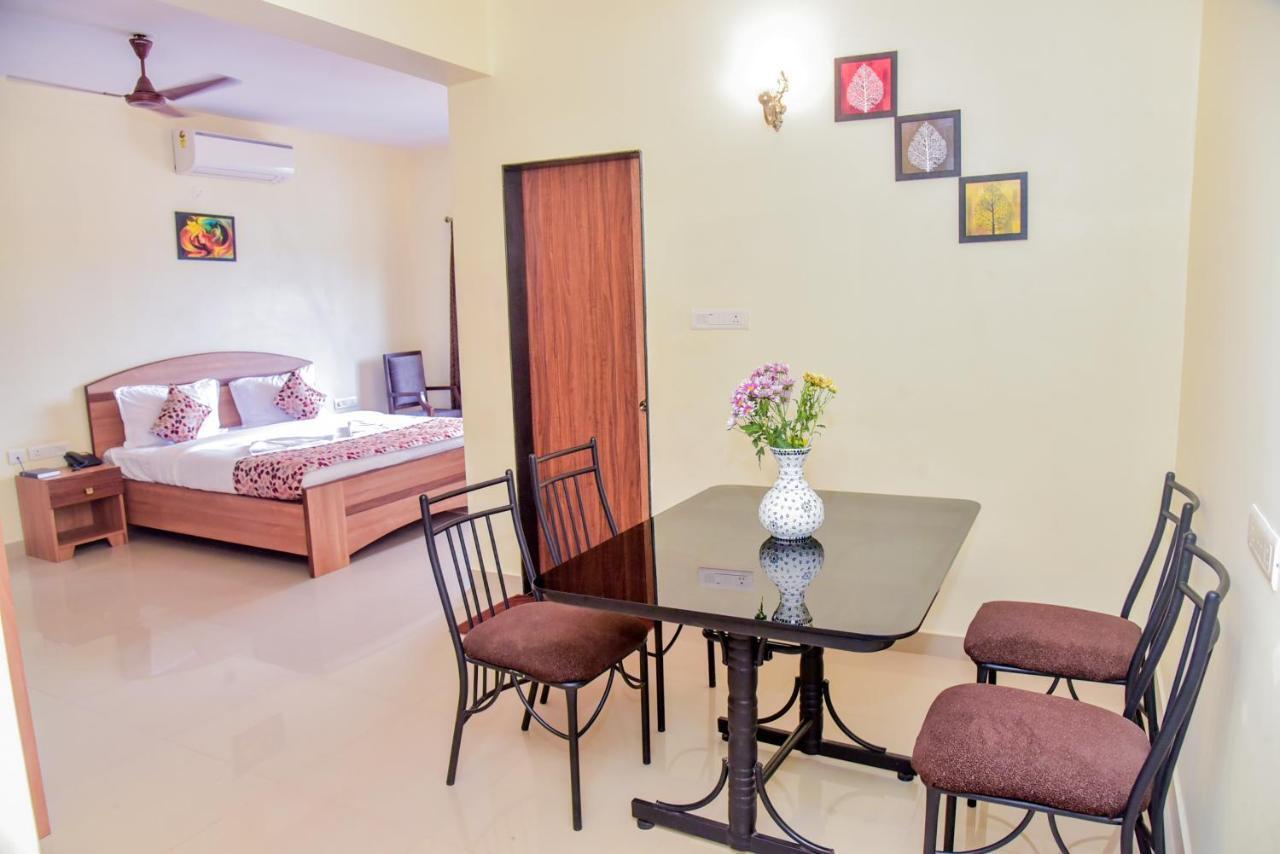 Candolim Grande Resort Exterior foto